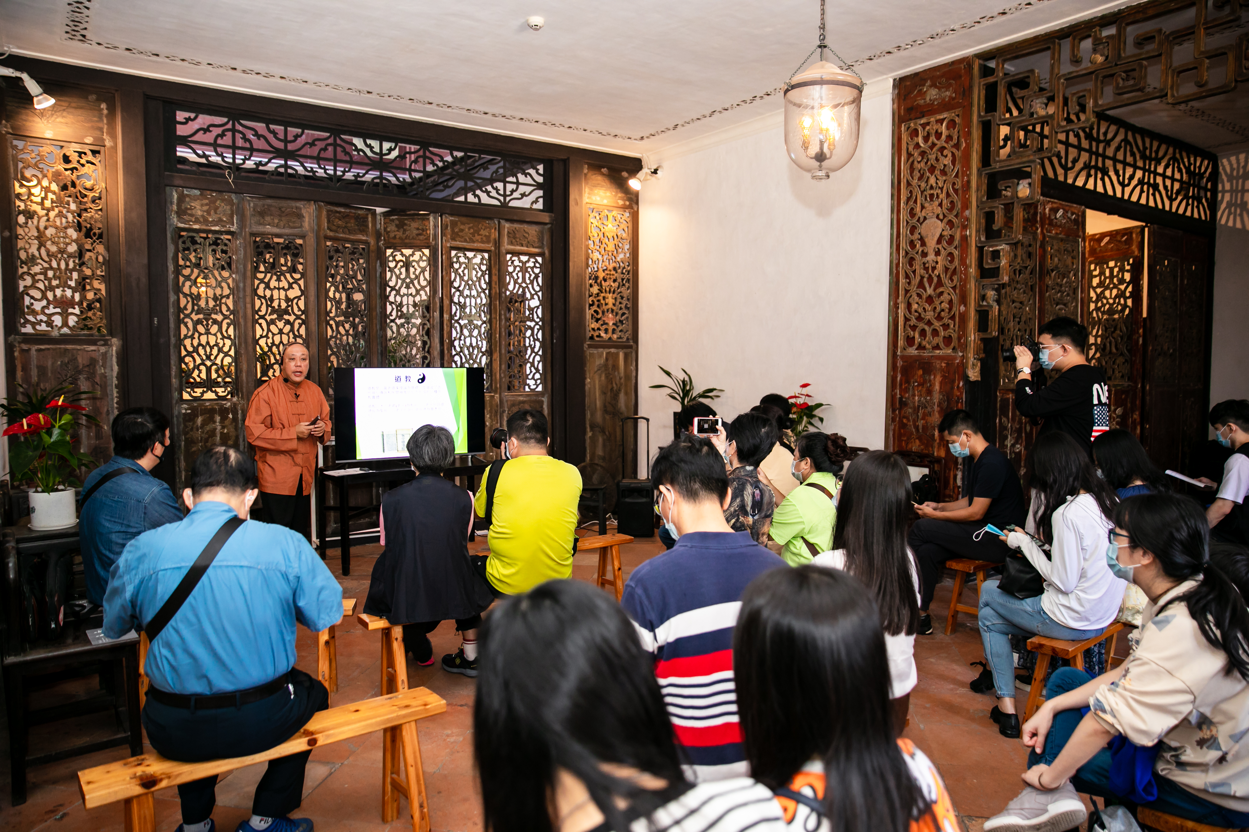 Taoist Priest Ng conducting his talk during the Taoist Ritual Music Extension Programme